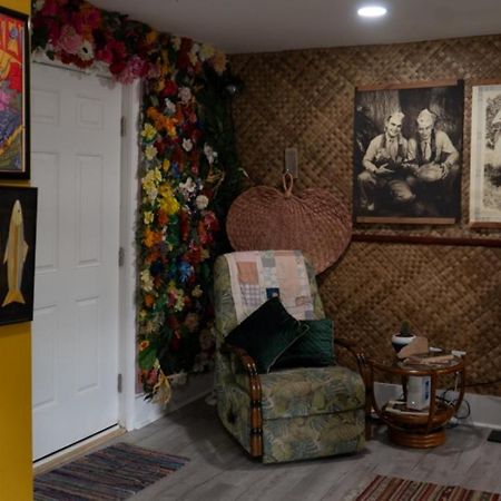 Вилла Tropical Tiki Hut Луисвилл Экстерьер фото